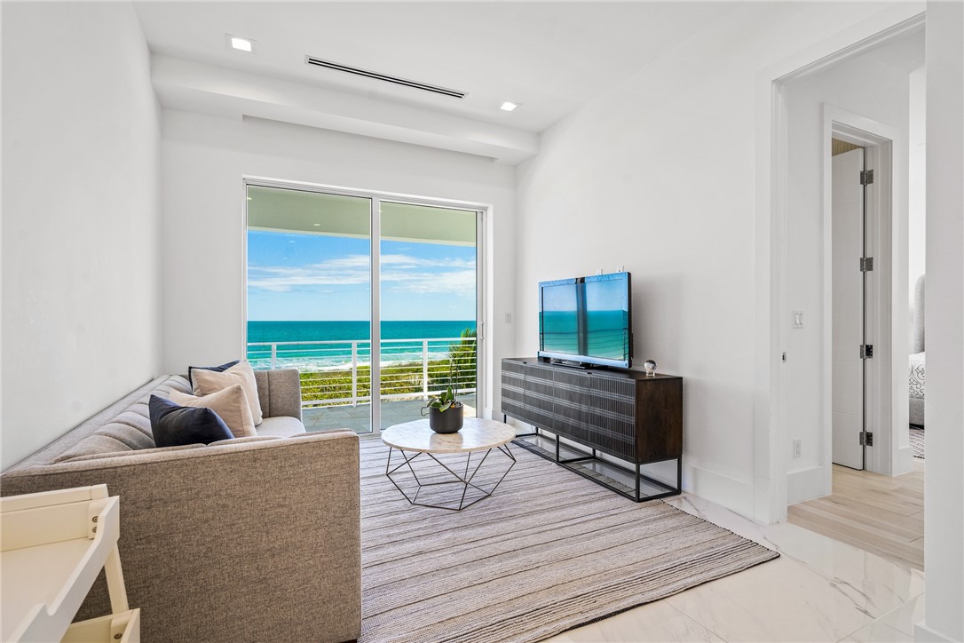 4410 N Highway A1a