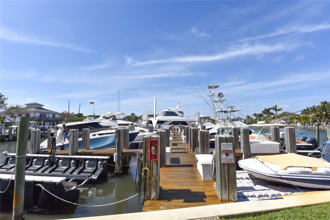 2130 Spyglass Lane 32