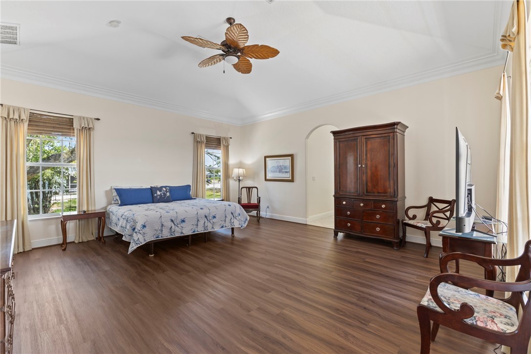 4604 Sunset Drive