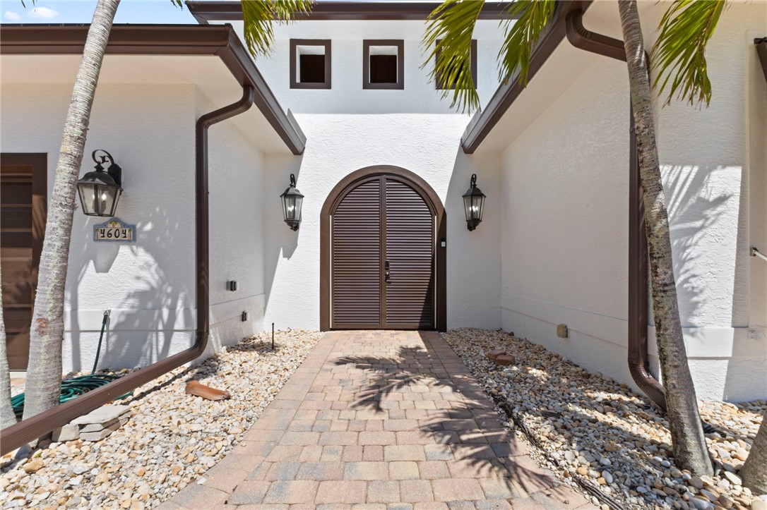 4604 Sunset Drive