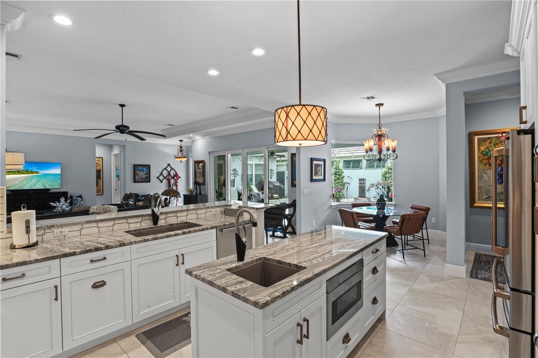 9205 Spring Time Drive