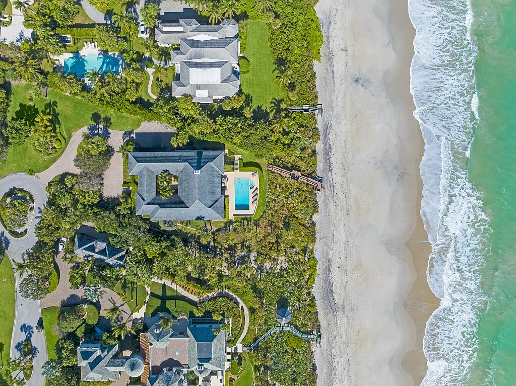 290 Bermuda Bay Lane