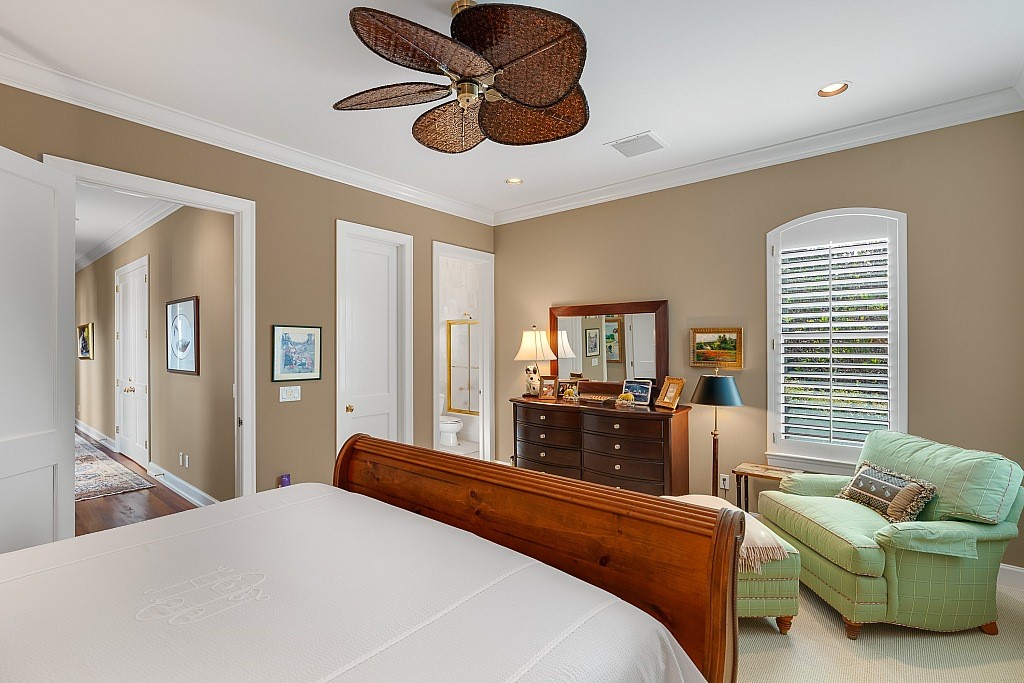 290 Bermuda Bay Lane