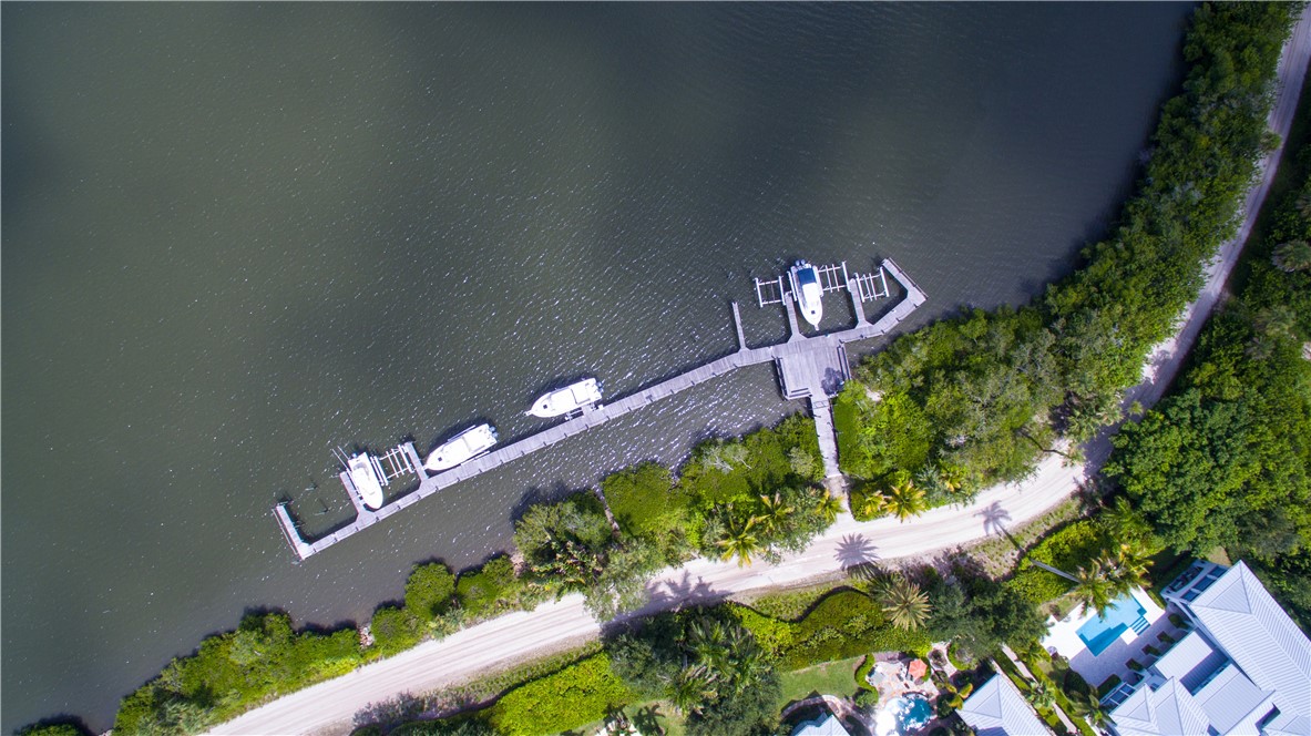 121 Palm Island Lane