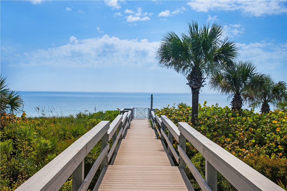 121 Palm Island Lane