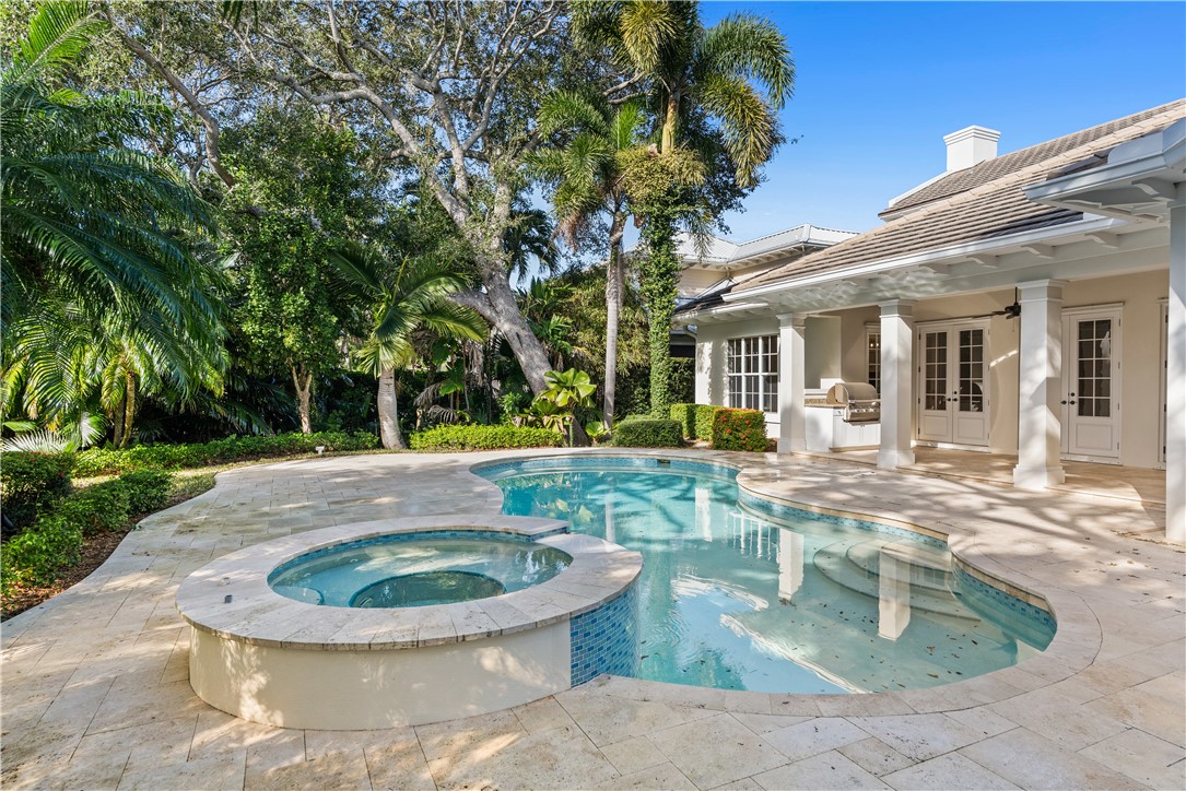 121 Palm Island Lane