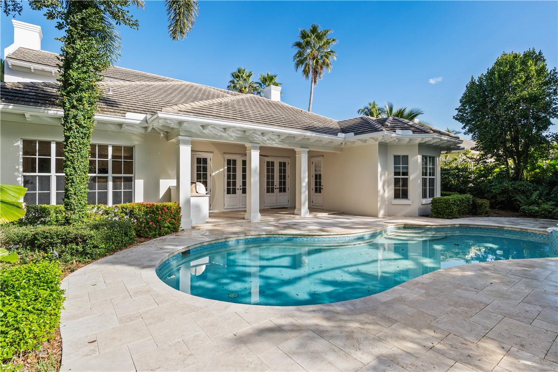 121 Palm Island Lane