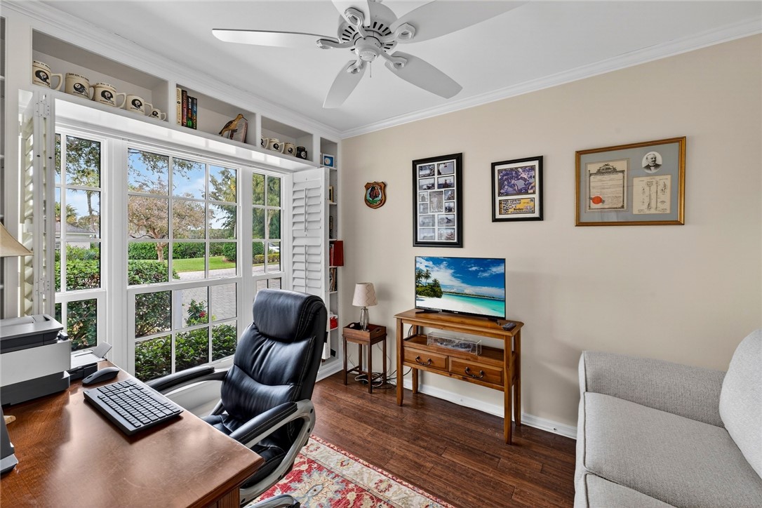 300 Harbour Drive 306A