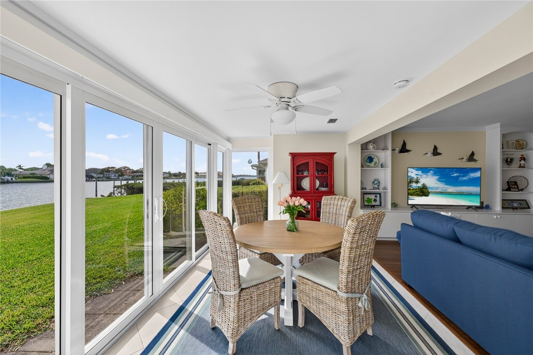 300 Harbour Drive 306A