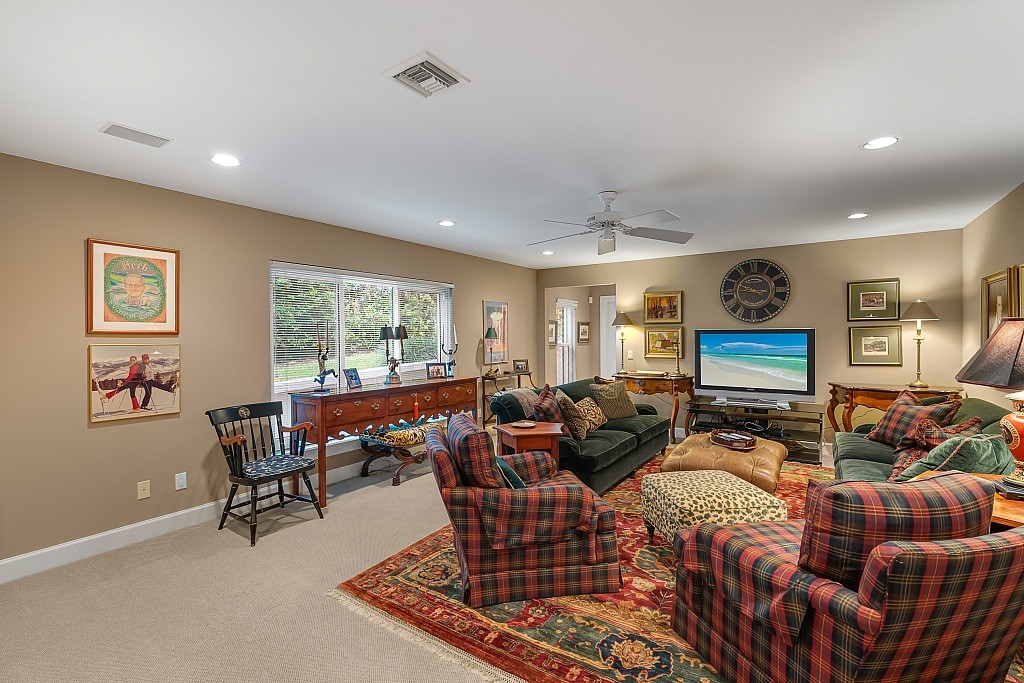 290 Bermuda Bay Lane