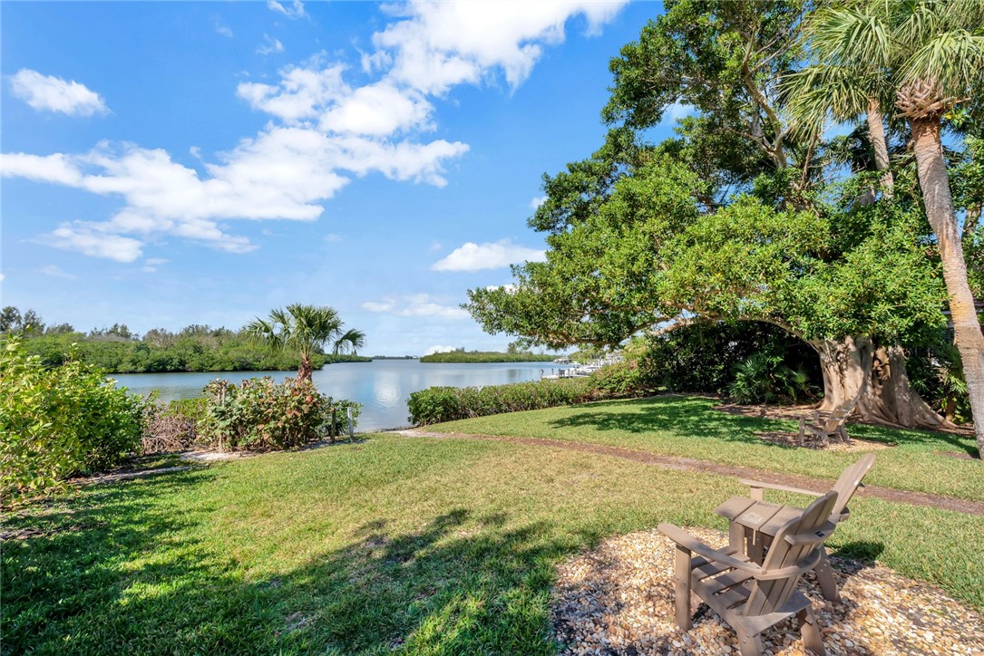 1024 Palmar De Ays Drive