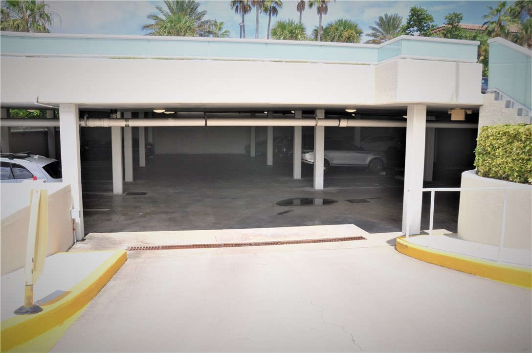 3554 Ocean Drive PH2S