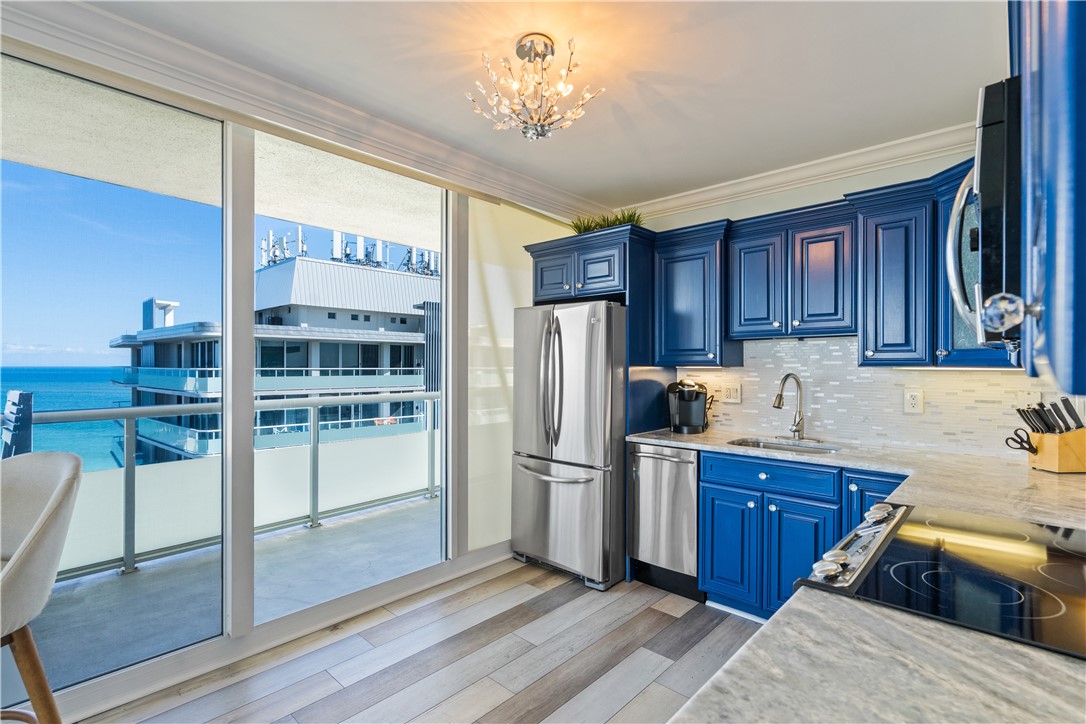3554 Ocean Drive PH2S