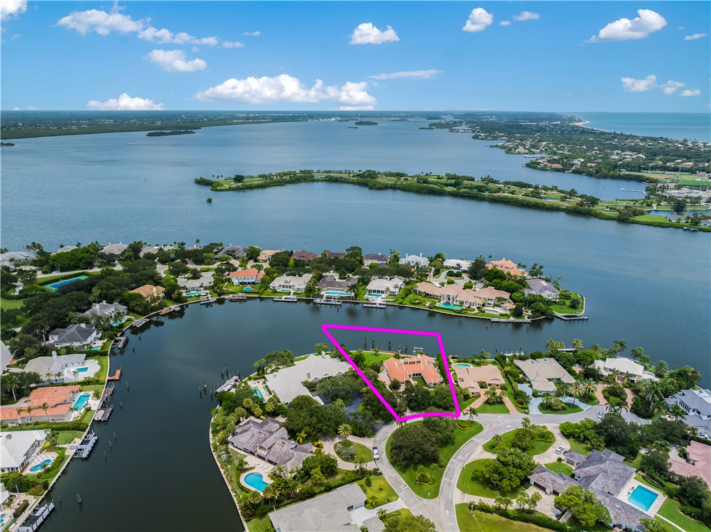 204 Spinnaker Drive