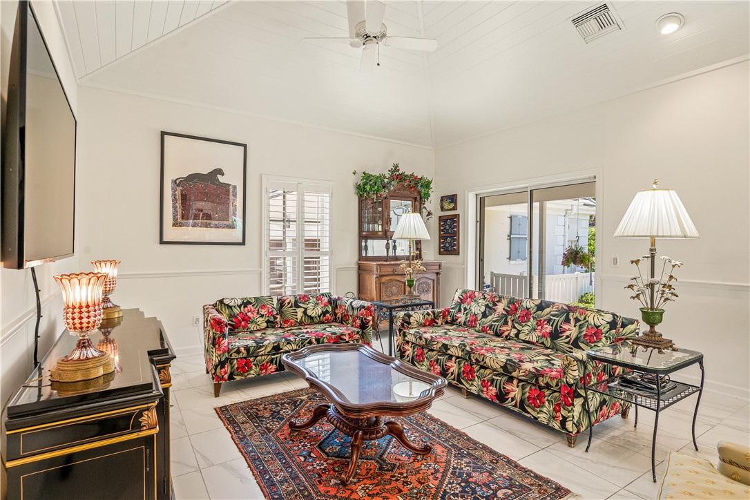 275 Coconut Palm Road