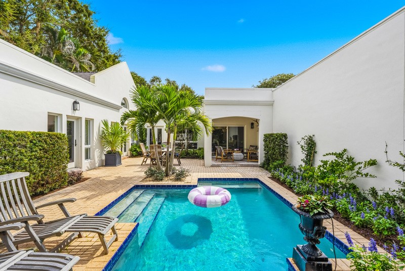 8402 Red Bay Court 8402
