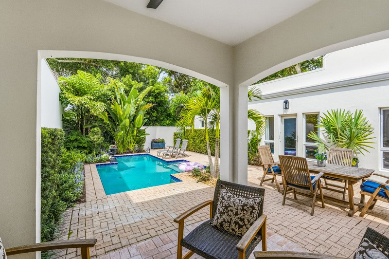8402 Red Bay Court 8402