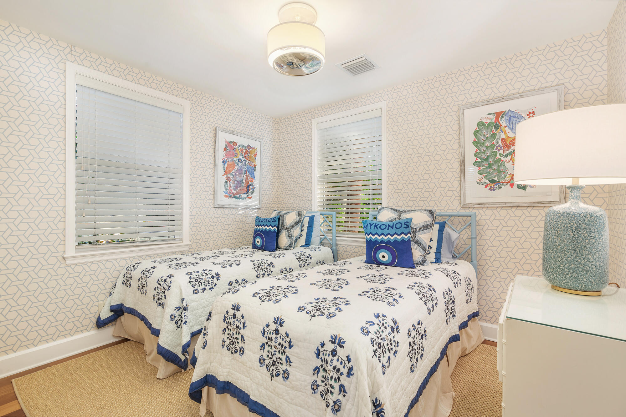 357 Seabreeze Avenue