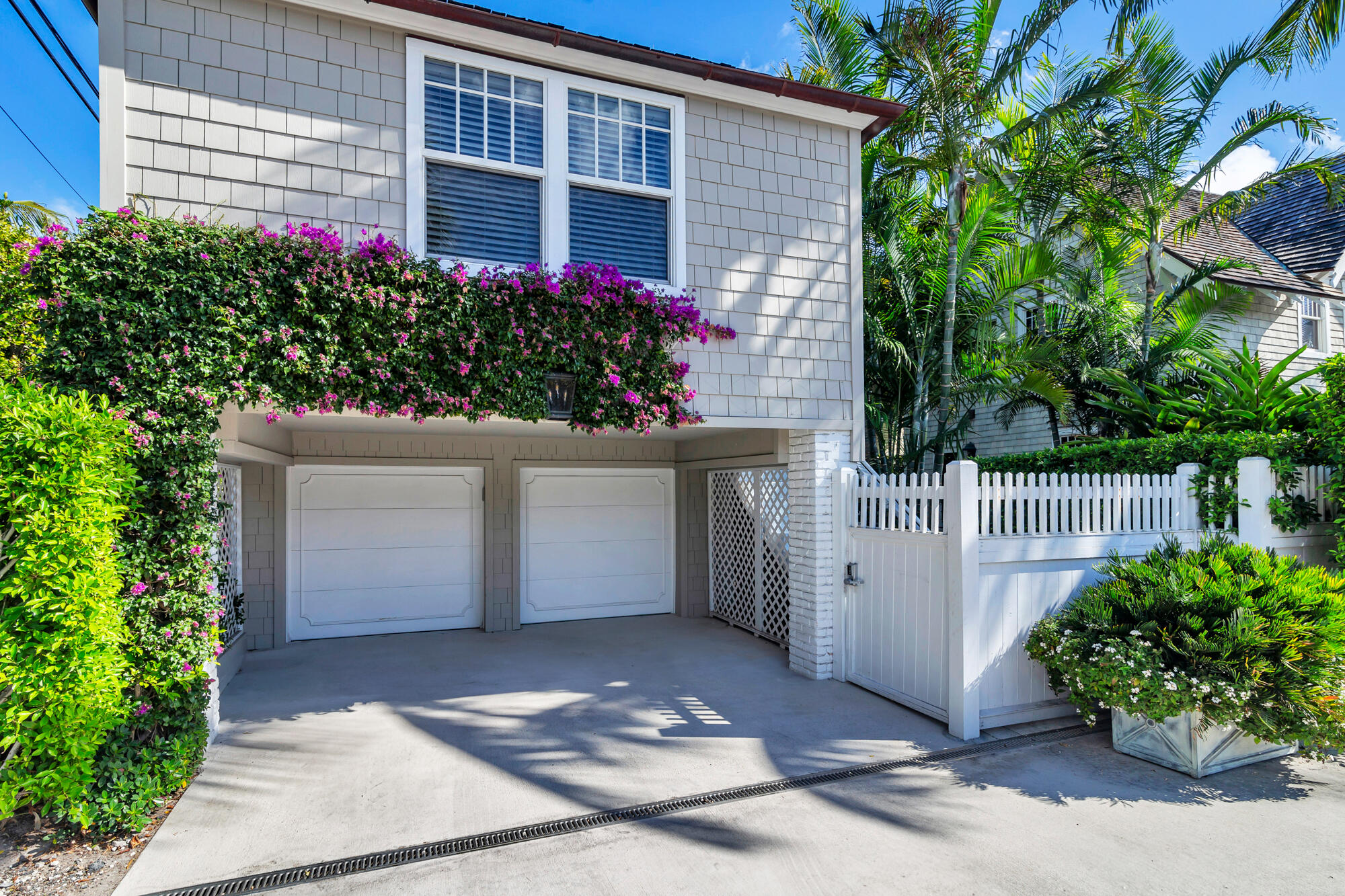 357 Seabreeze Avenue