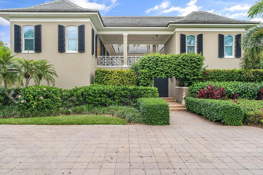 290 Bermuda Bay Lane