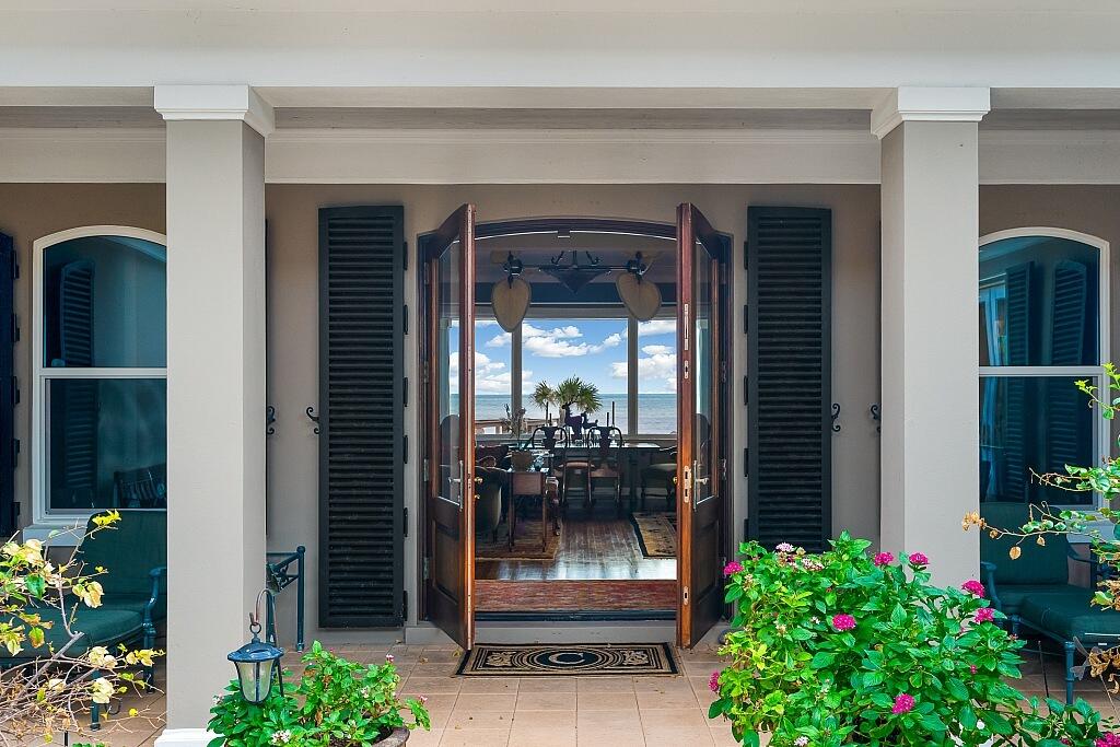 290 Bermuda Bay Lane