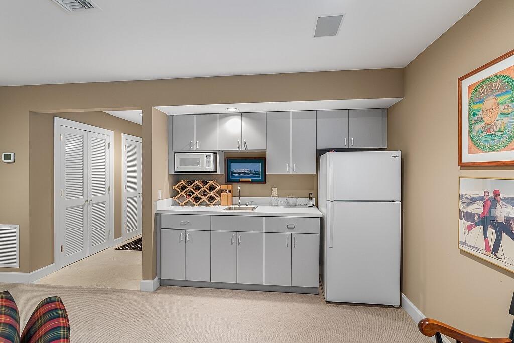 290 Bermuda Bay Lane