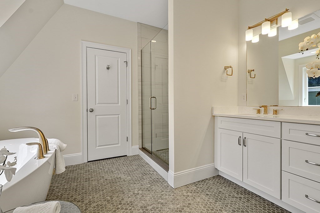 68 Chestnut Street # 4