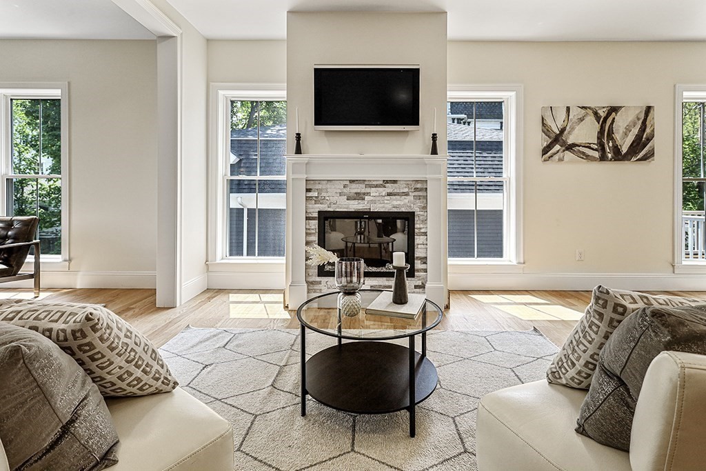 68 Chestnut Street # 4