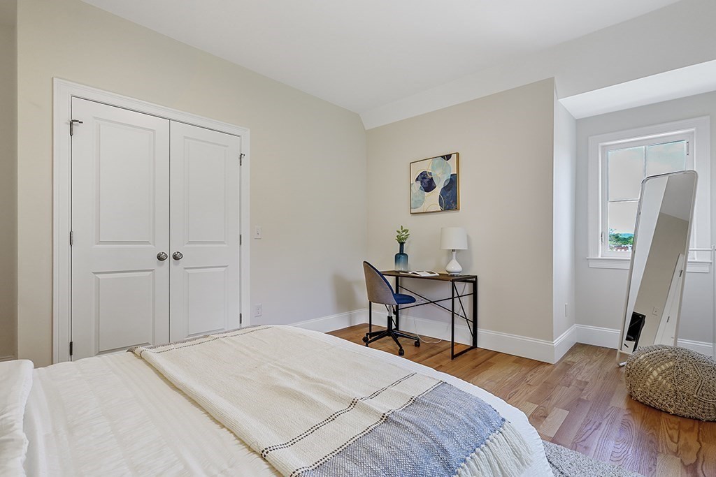 68 Chestnut Street # 4