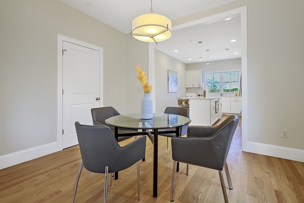 68 Chestnut Street # 4