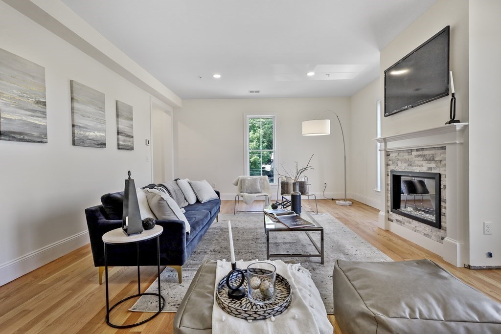 68 Chestnut Street # 3