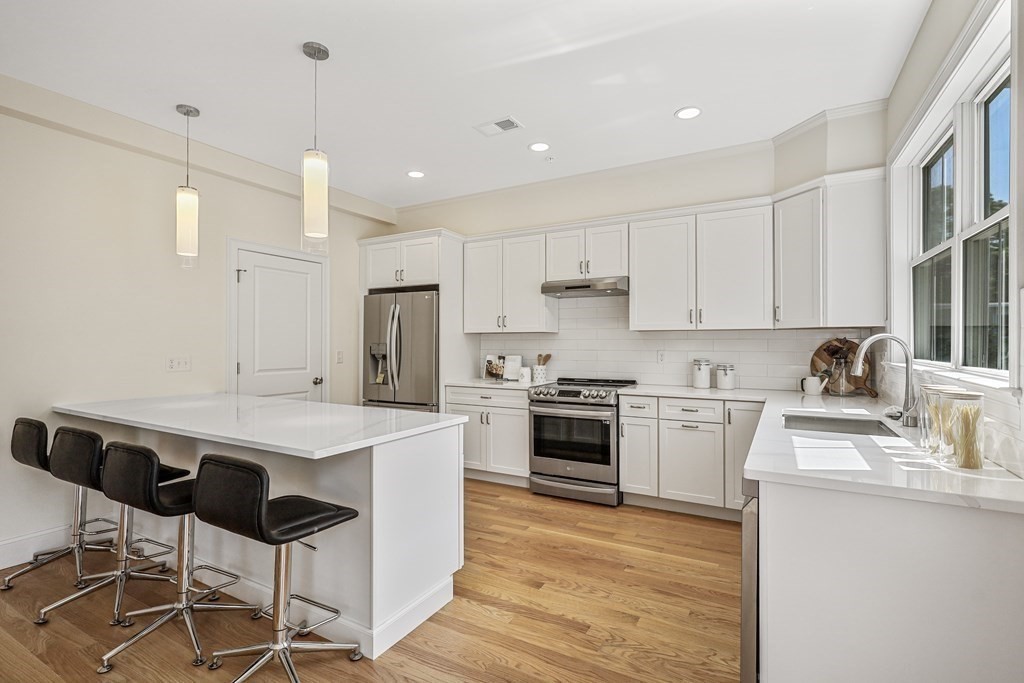 68 Chestnut Street # 3
