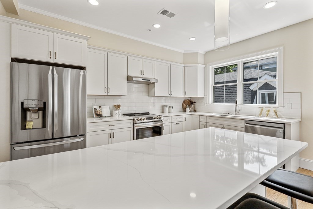 68 Chestnut Street # 3