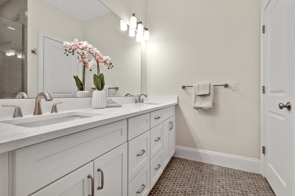 68 Chestnut Street # 3