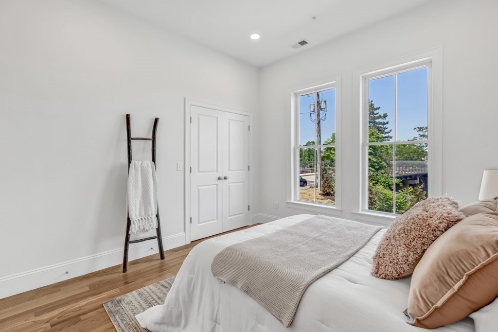 68 Chestnut Street # 1