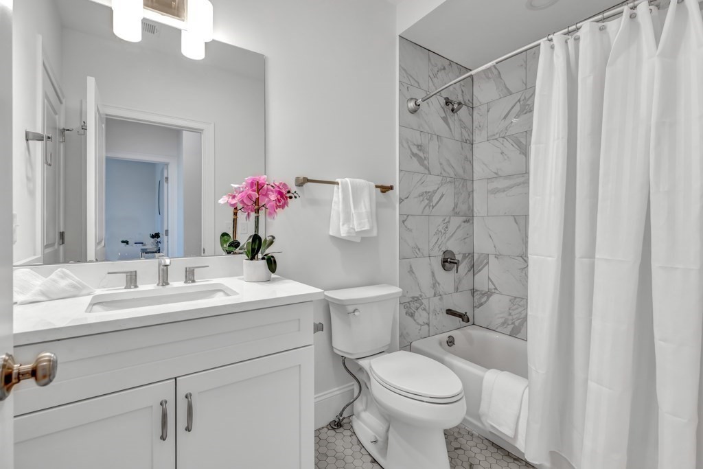 68 Chestnut Street # 1