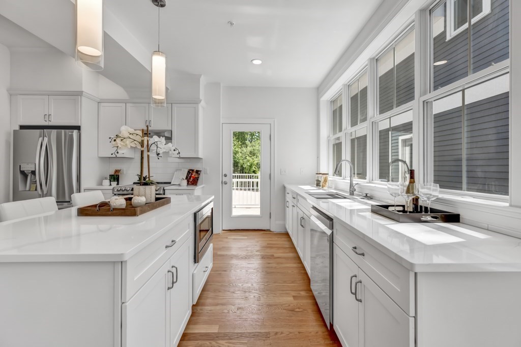 68 Chestnut Street # 1