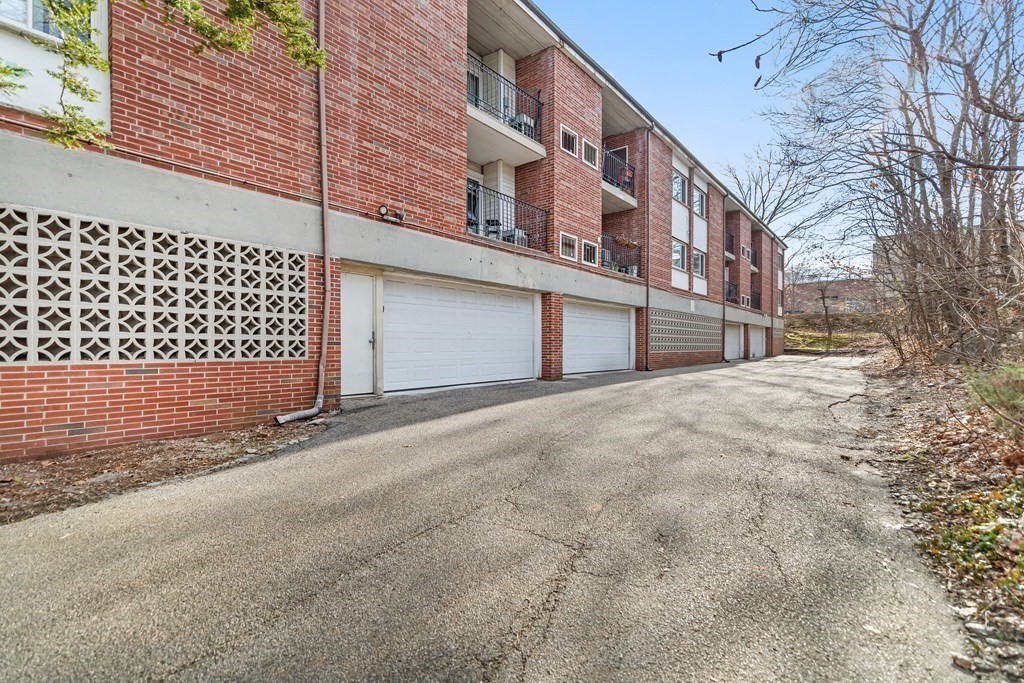 300 Tremont # 14
