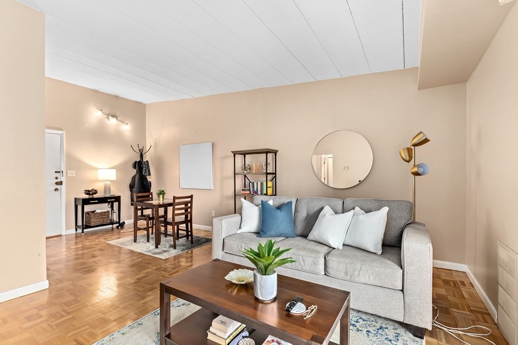 300 Tremont # 14