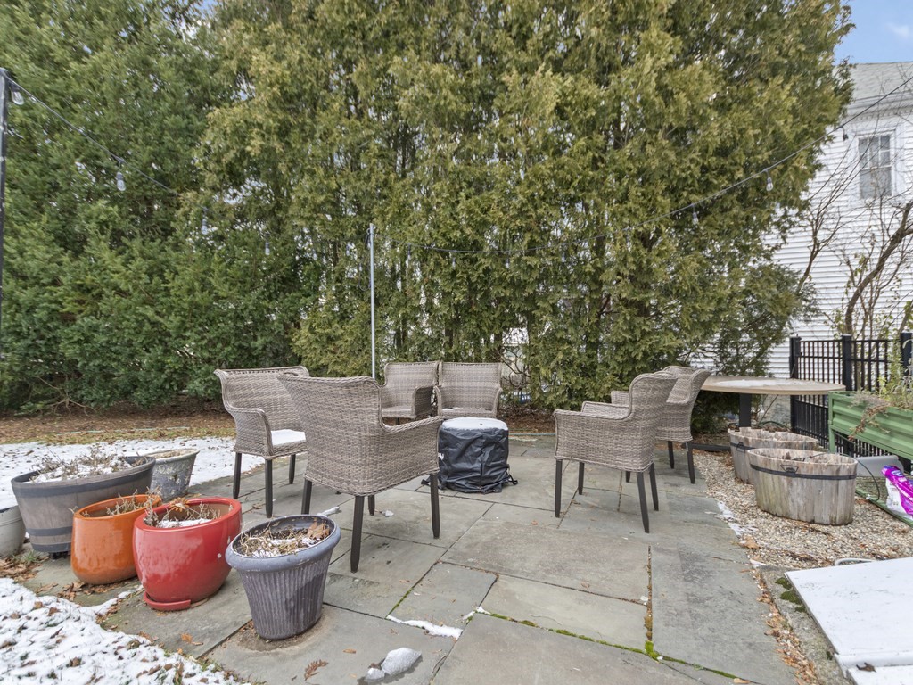 126 Jackson St