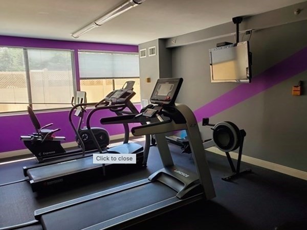 250 Hammond Pond Pkwy # 804S