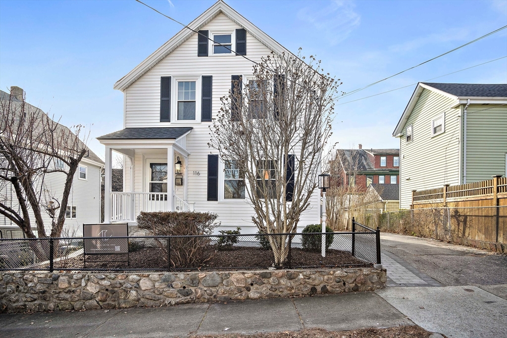 116 Pearl St