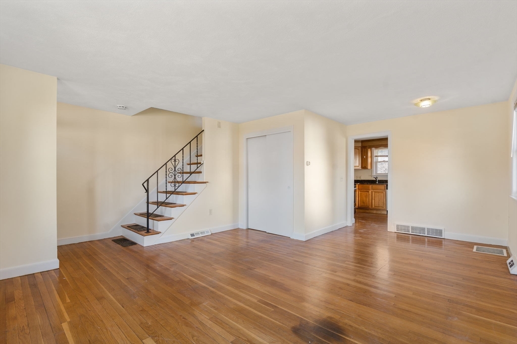 19 Moreland Ave # 19