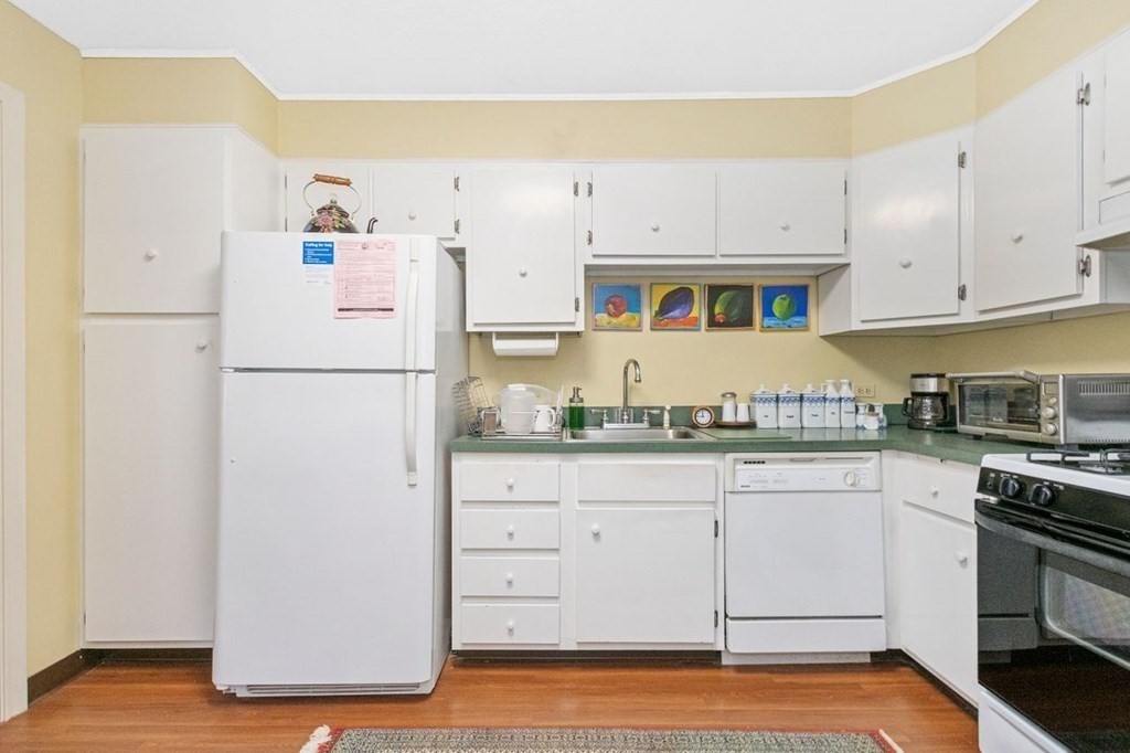 280 Boylston St # 408