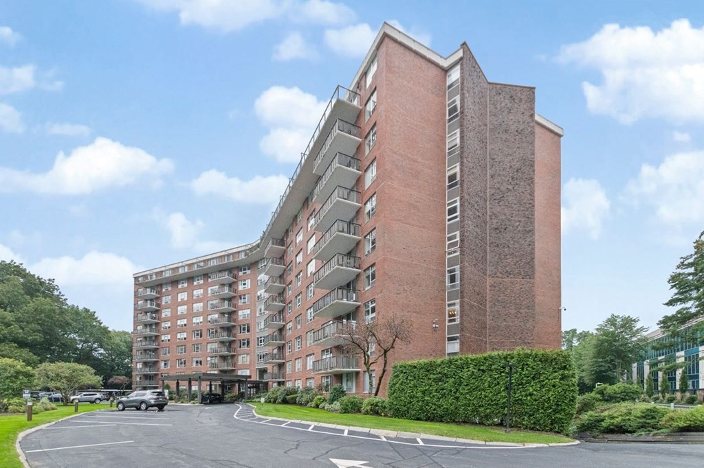 280 Boylston St # 408