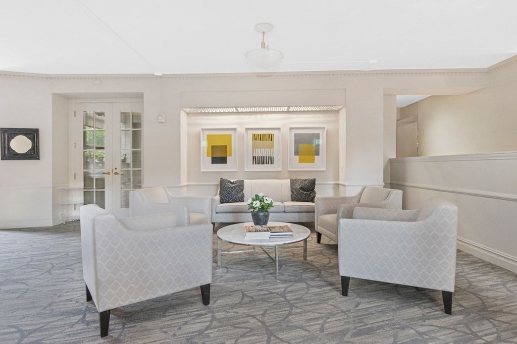 280 Boylston St # 408