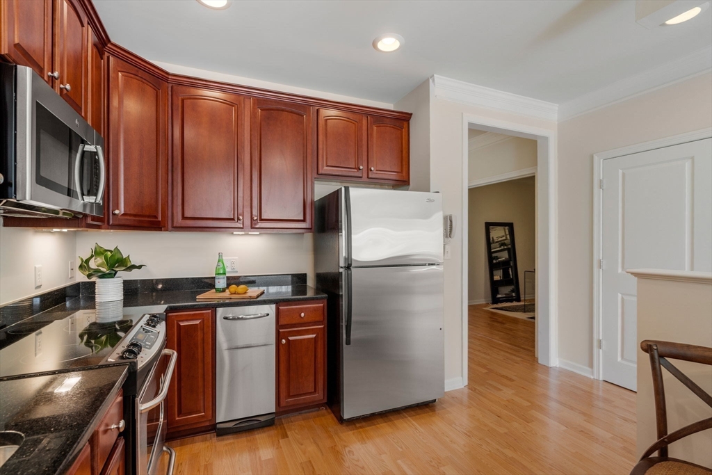 132 Clocktower Dr # 302