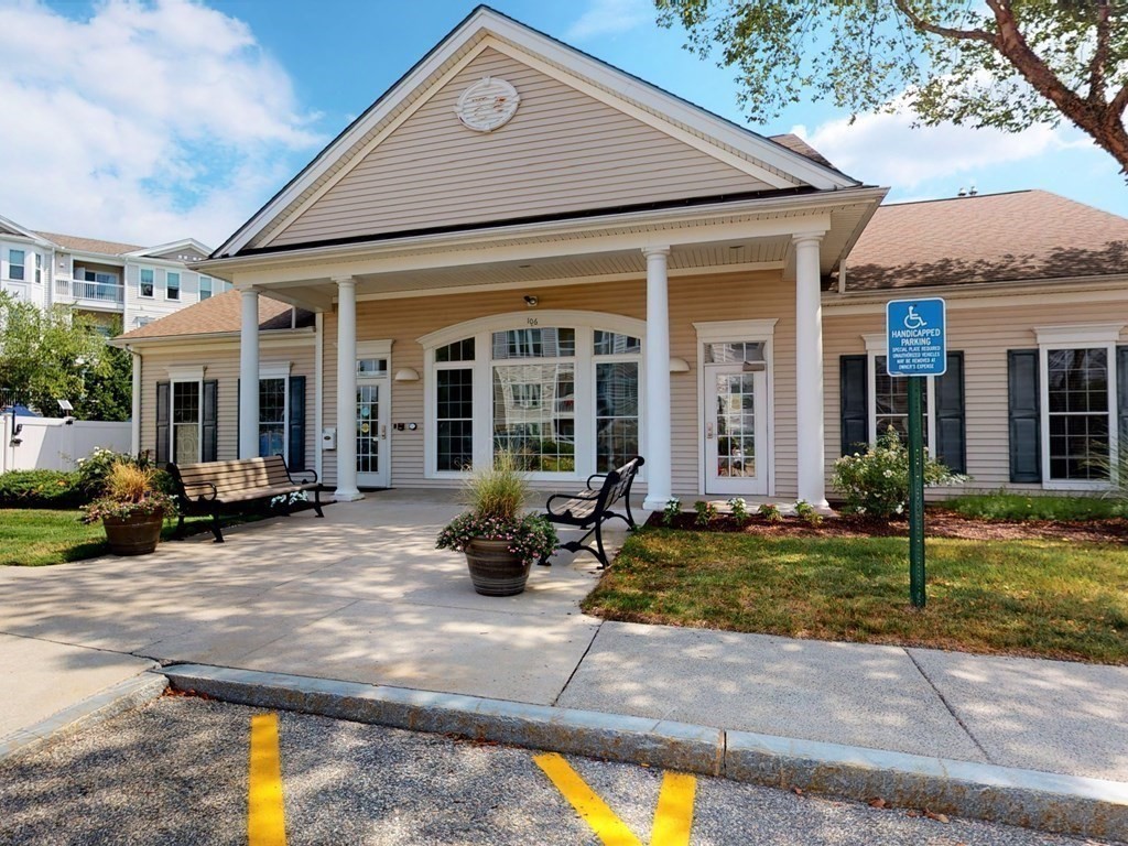 132 Clocktower Dr # 302