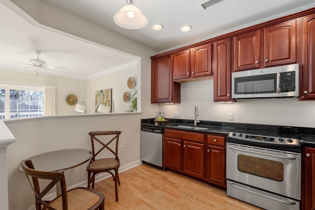 132 Clocktower Dr # 302