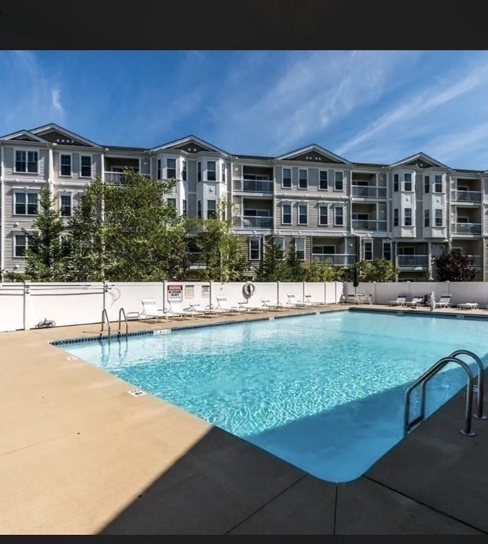 132 Clocktower Dr # 302